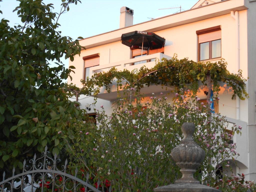 Apartments U Kapetana Punat Dış mekan fotoğraf