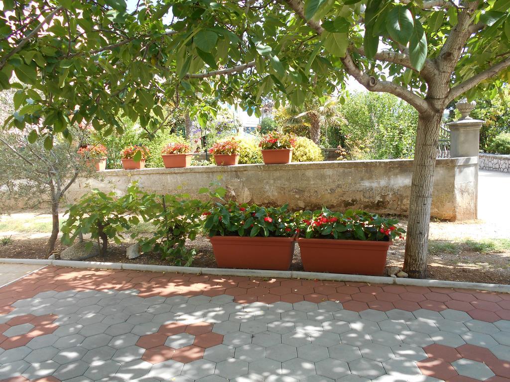 Apartments U Kapetana Punat Dış mekan fotoğraf